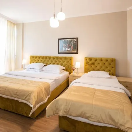 Arber 3* Golem (Tirana)