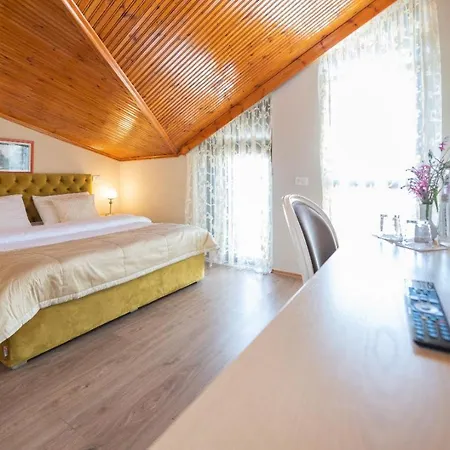 Arber Golem (Tirana)