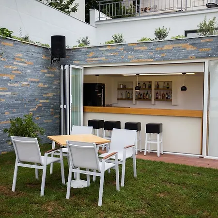 Arber Guest house 3*
